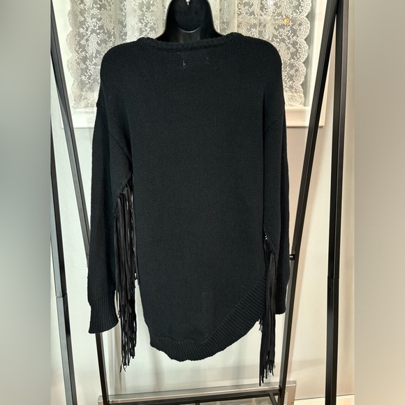 One Teaspoon Chunky Knit Fringe Sweater - Picture 3 of 16